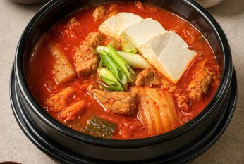 김치찌개  (Canh kim chi)  韩式泡菜汤