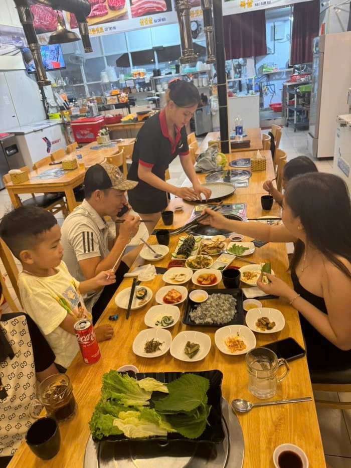 Trải nghiệm thực đơn đa dạng tại Nhà hàng nướng Hàn Quốc Long Thành